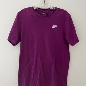 Nike Men's Purple T-Shirt